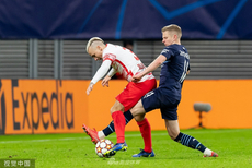 [欧冠]莱比锡2-1曼城 索博斯洛伊破门