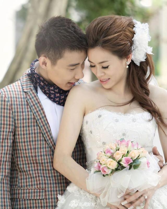 李宗伟婚纱照_林丹李宗伟图片(2)