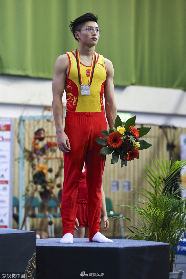 体操世界杯翁浩鞍马获银牌