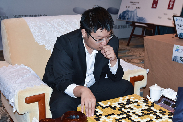 高清-棋圣战决胜局连笑再胜周睿羊 加冕新棋圣