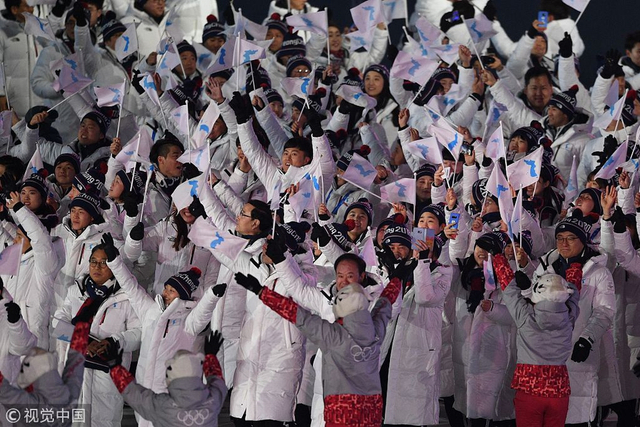 朝韩代表团携手入场