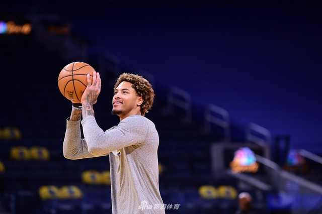 勇士对决公牛巅峰交锋库里挑战拉文三分大战一触即发