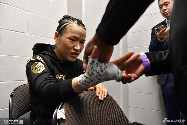 [UFC]张伟丽1分18秒遭对手KO 未能卫冕金腰带