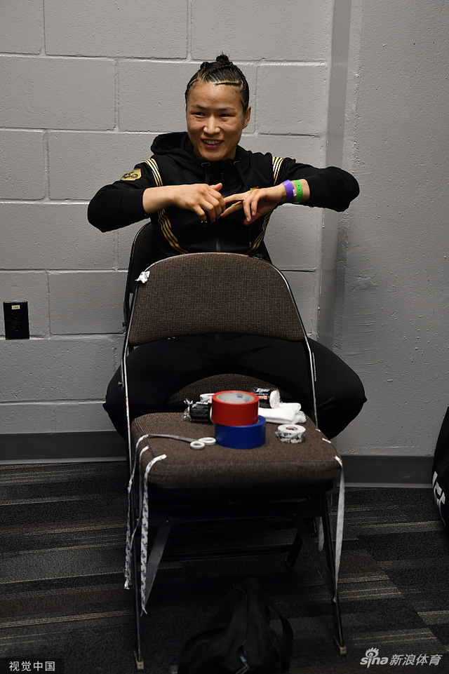 [UFC]张伟丽1分18秒遭对手KO 未能卫冕金腰带