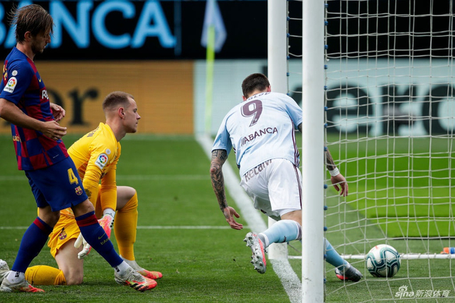 西甲焦点战塞维利亚对阵皇家奥维耶多一键直达高清直播