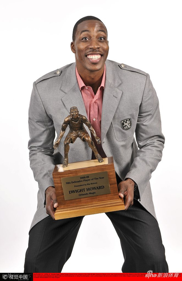 亮相黄蜂!霍华德从天之骄子到白菜价之路