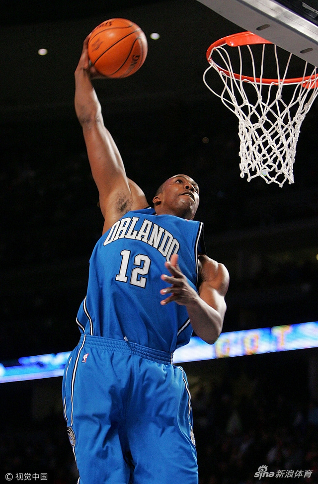 亮相黄蜂!霍华德从天之骄子到白菜价之路