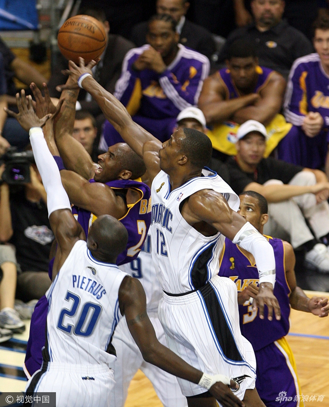 亮相黄蜂!霍华德从天之骄子到白菜价之路