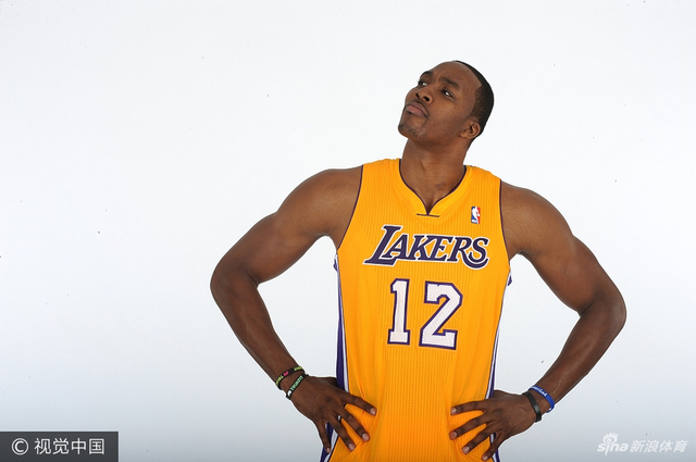 亮相黄蜂!霍华德从天之骄子到白菜价之路