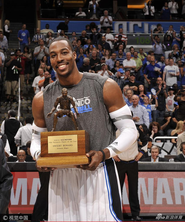 亮相黄蜂!霍华德从天之骄子到白菜价之路