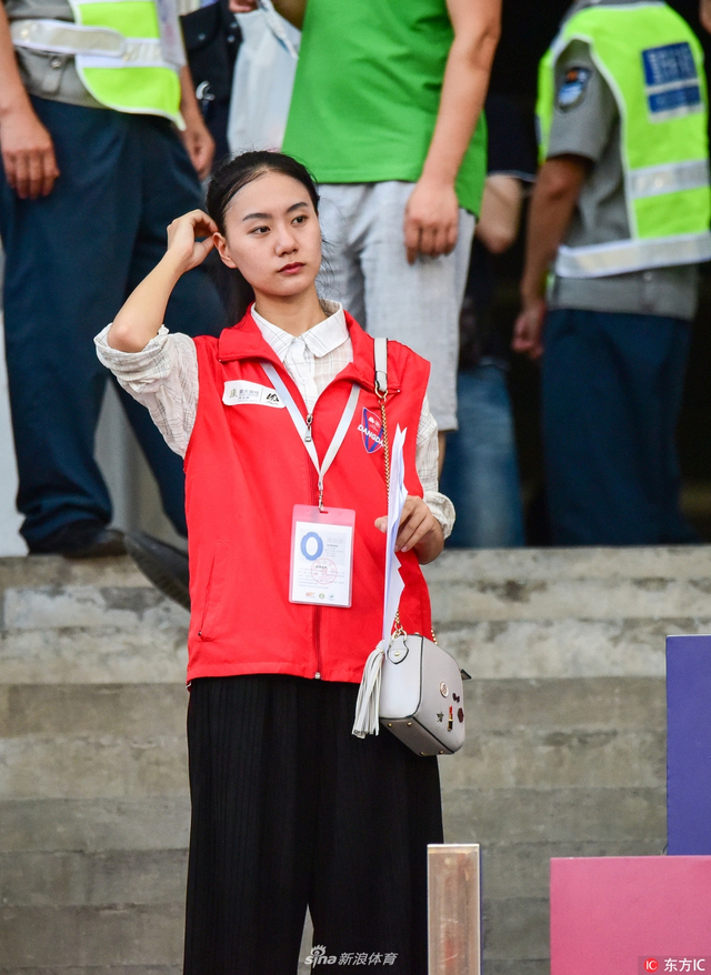 风情万种渝妹儿重庆力帆女球迷七月集锦