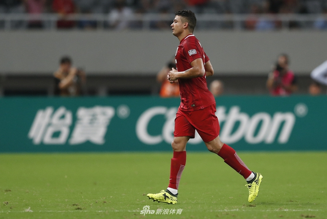 新浪现场直击亚冠半决赛上港1-1浦和