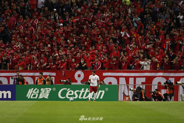 新浪直击上港无缘亚冠决赛
