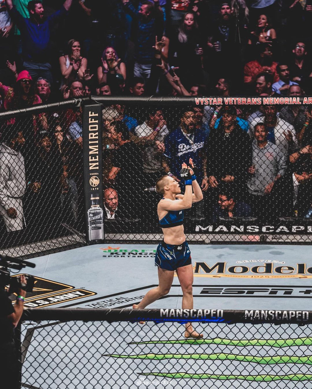 [UFC]张伟丽1分18秒遭对手KO 未能卫冕金腰带