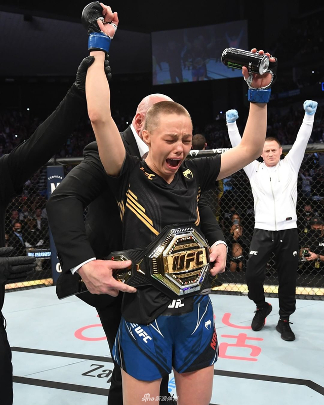 [UFC]张伟丽1分18秒遭对手KO 未能卫冕金腰带