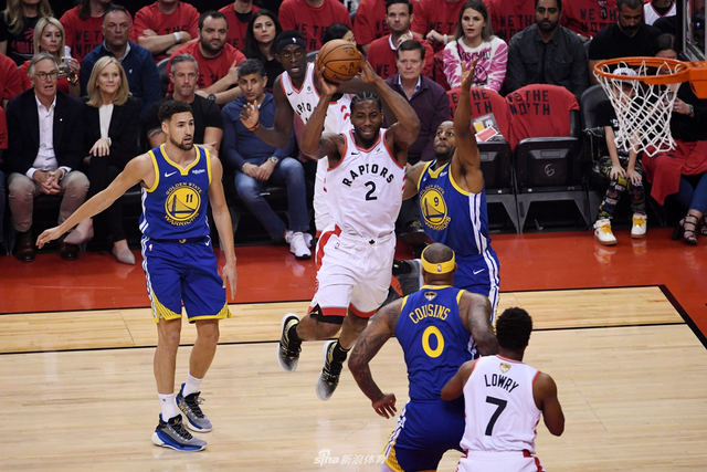 卡哇伊陷入重围