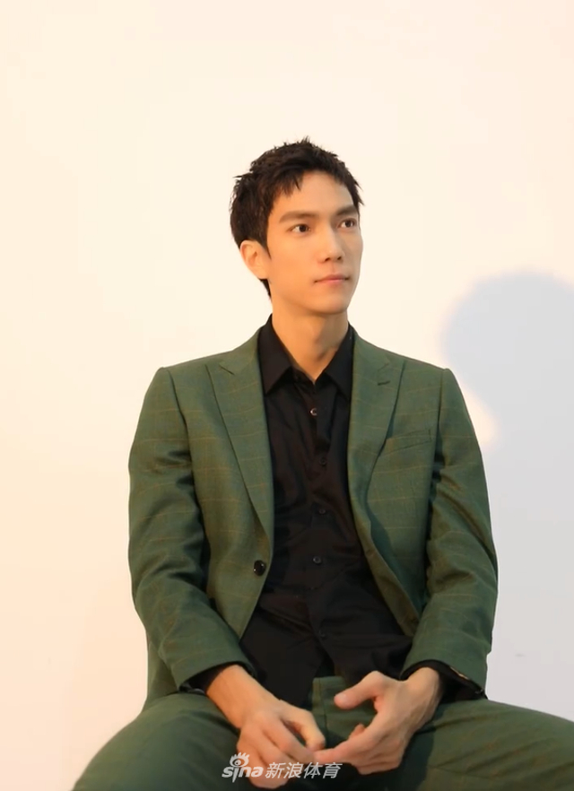 有型!国家田径队队员王宇晒帅照