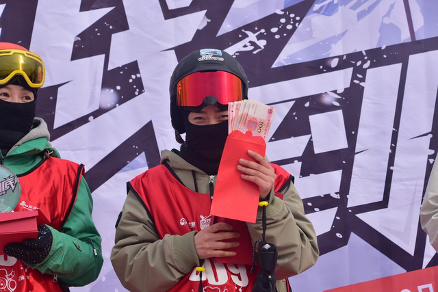 新浪杯高山滑雪公开赛山西采薇站集锦