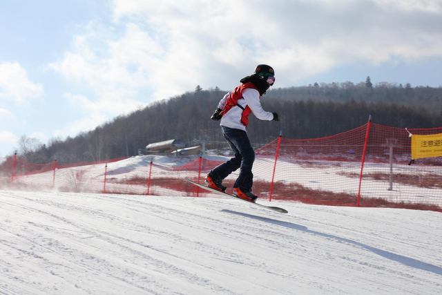 单板选手在比赛中