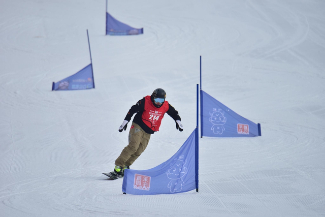 新浪杯高山滑雪公开赛山西采薇站集锦