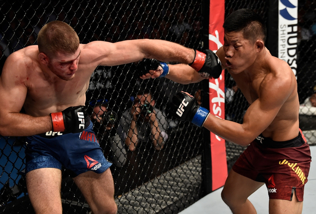 李景亮对决马修斯精彩集锦 