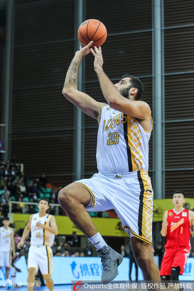CBA第8轮：广厦113-85八一