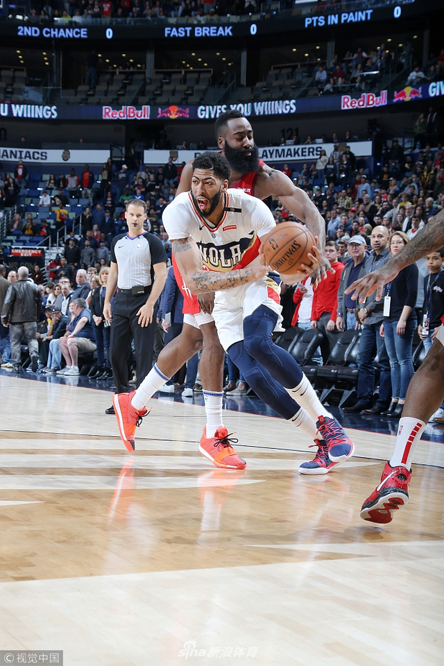 鹈鹕主场迎战开拓者关键一战橘子直播全程直击