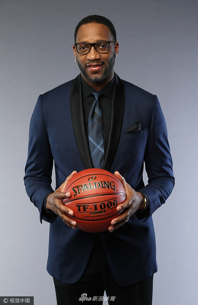 麦蒂亮相名人堂仪式现场