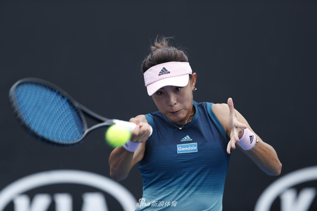 新浪直击王蔷首进澳网女单32强