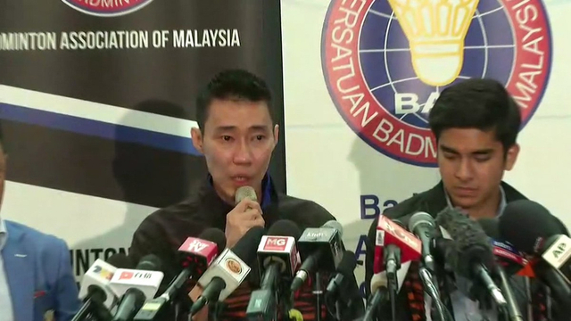 李宗伟宣布退役泪洒发布会