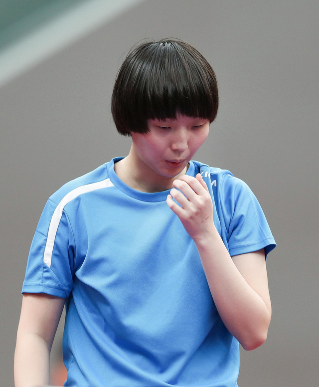 二青会体校甲组女单钱天一夺冠_新浪图片