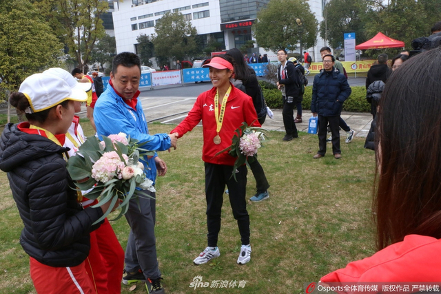 奥运冠军刘虹破50公里世界纪录