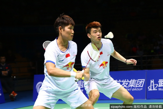 王懿律和黄东萍