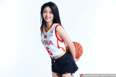篮球宝贝纯情写真 助力中国男篮重整旗鼓