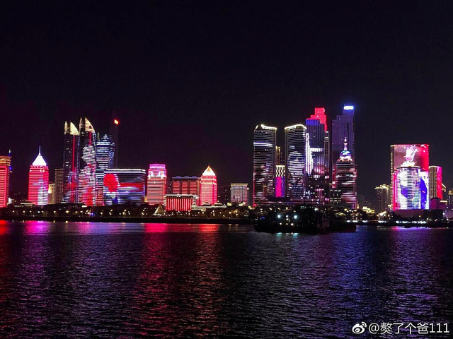 张继科生日粉丝献上土豪应援