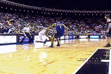 白马长枪飘逸如诗！巅峰麦蒂第一步享誉联盟