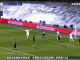 本泽马头球梅开二度 皇马2-0门兴携手晋级