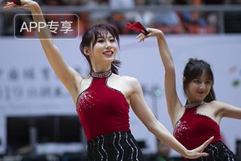 篮球宝贝神似林志玲