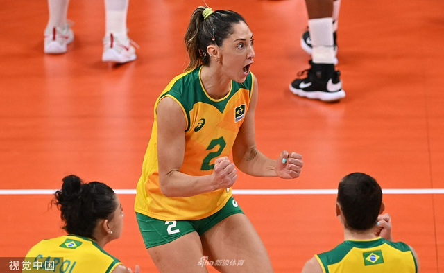 美国女排大胜巴西夺金 金牌数反超中国