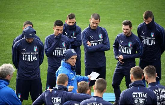 曼奇尼教练算是这届意大利的绝对大牌