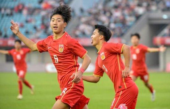 马德兴：U16国少夺冠锻炼价值高 暴露问题亟需正视