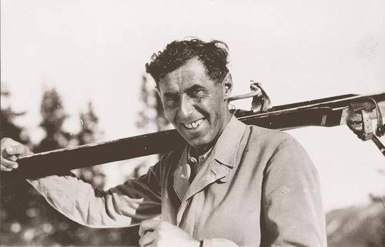 1901年，“阿尔卑斯之子”