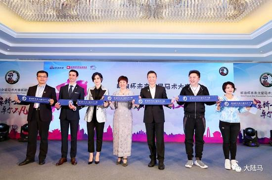 著名相声表演艺术家于谦助力马术运动发展，担任了“中国少年儿童马文化大使”