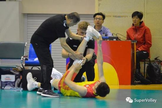 热身赛拉伤