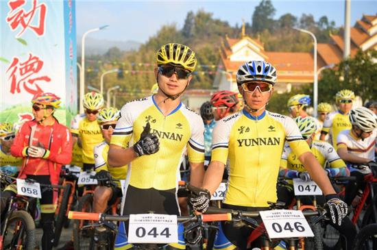 （马皓和吕先景领骑）