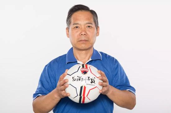 深足基地工人老汤。