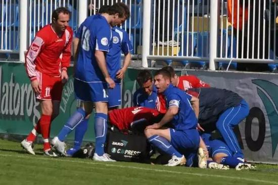 当时采取的救治措施