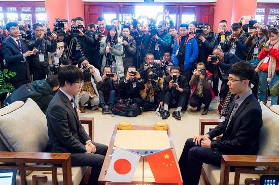 第五届世界围棋名人争霸战井山裕太VS连笑，备受媒体关注