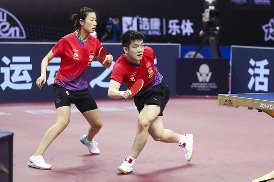 2019中国乒乓球公开赛混双资格赛，樊振东/丁宁0-3安吉宋/金南海。视觉中国&nbsp;图