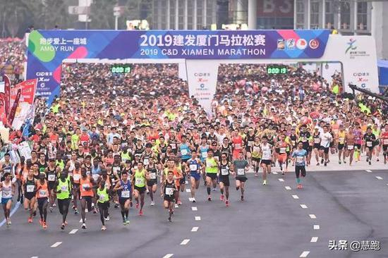 图片来源：厦门马拉松官网